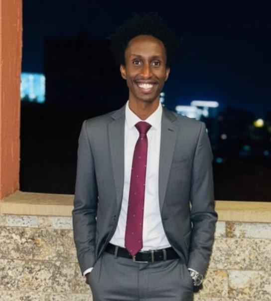 {Full Stack} Web & App developer